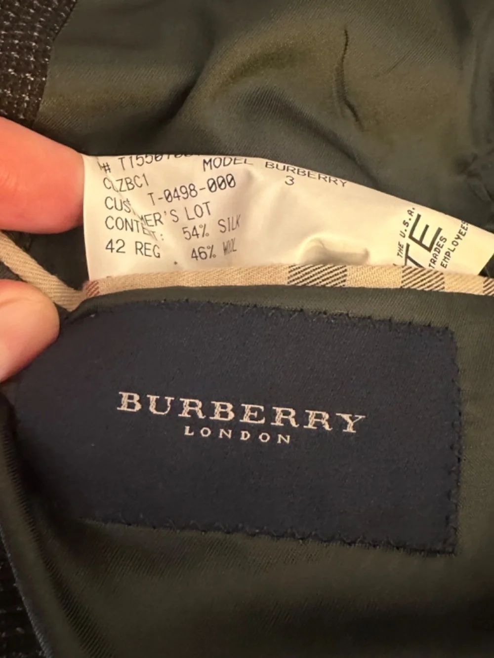 Burberry Silk Blend Blazer 42R Gently worn Made in USA 54% silk/46% wool